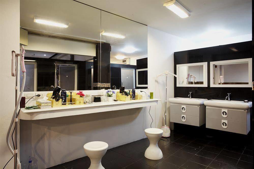 Capsule Hostel Patong المظهر الخارجي الصورة