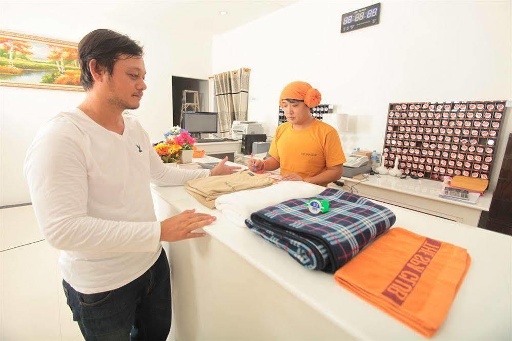 Capsule Hostel Patong المظهر الخارجي الصورة